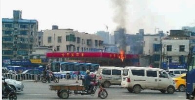 长沙树木岭一加油站起火疑电路老化 无人员伤