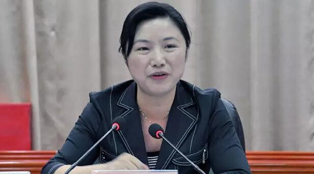 张霞被任命为怀化市人民政府副市长