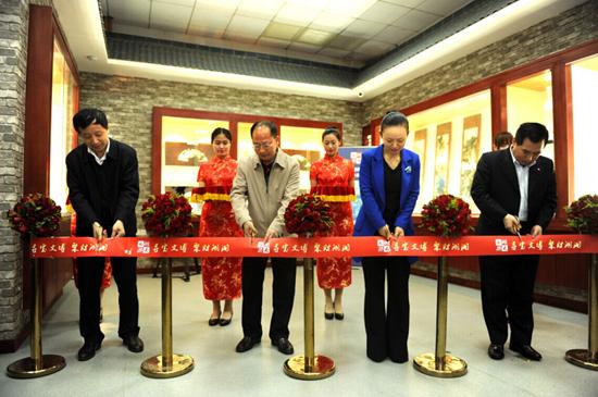 湖南省第十三届文博会开幕 1700多件文物拍卖