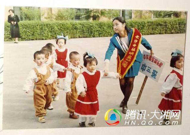 湖南女幼师花3年 变身保险国际明星