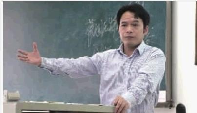 大学实施教师挂牌授课 学生挤爆思政课堂