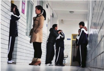 超8成小孩认为父母不懂自己 成最熟悉的陌生人