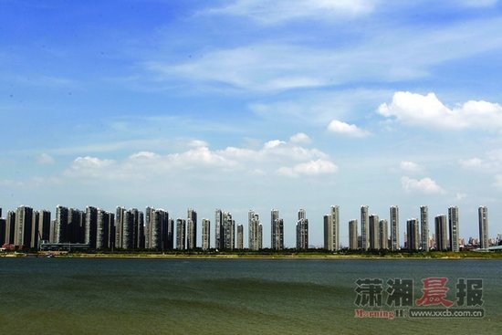 长沙高温持续 逆温锅盖没了空气质量变好