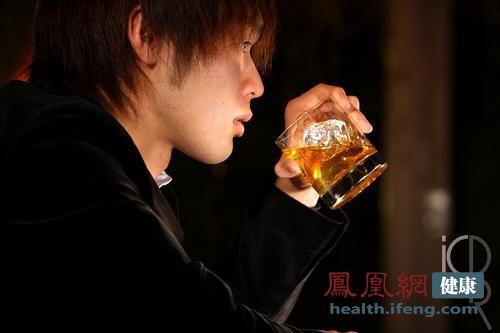 喝酒脸红:是酒量真大还是癌症前兆?