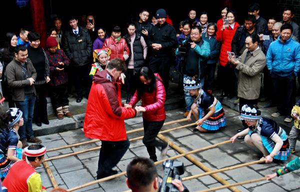 澳大利亚怀昂市市长考察邵阳新宁崀山旅游文化