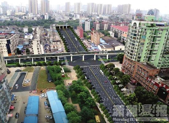 长沙东二环杨家山立交桥节点改造工程效果图。