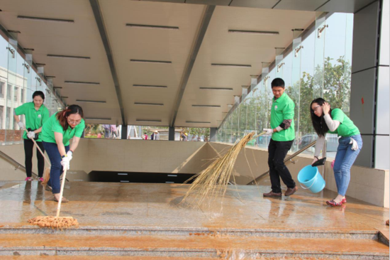 绿地集团支持海口双创 助力海口城市新形象_房