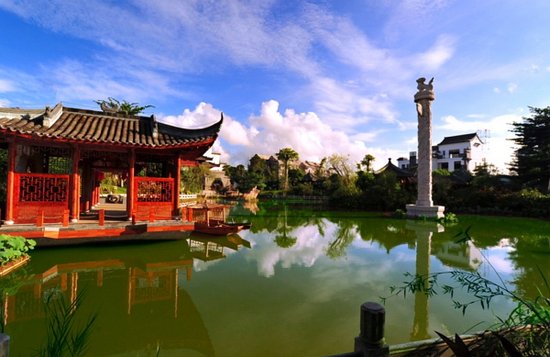 海口中式园林中华坊 5388元\/㎡起八月份交房