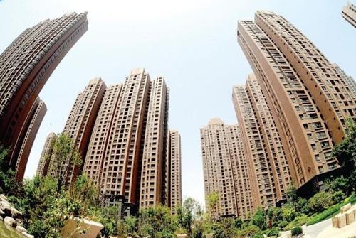 坚持调控力度不放松 因城因地施策