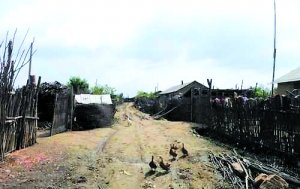 拆迁导致丢“身份” 四百村民当了10年“黑户”