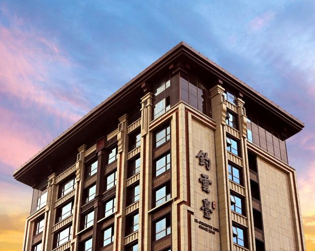 为懋源物业点赞业主送锦旗致谢