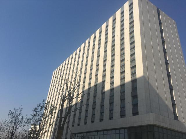 智力产业园区和上坤极客公寓战略合作签约仪式举行