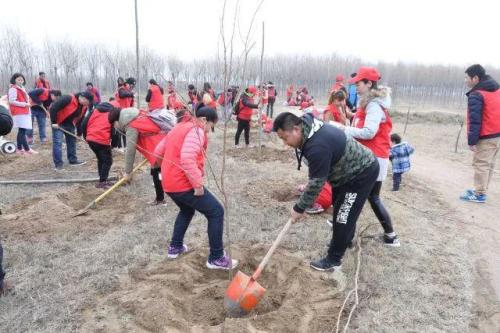 幸福生活+亲子踏青季 永定河孔雀城第五届小镇风筝节