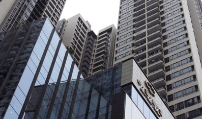 多元化超千亿 保利地产紧逼万科