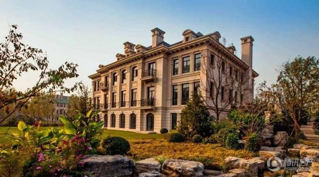 82��ѩ�̶�����ѹ�� �¹���һ�򾹽�������ҵ��