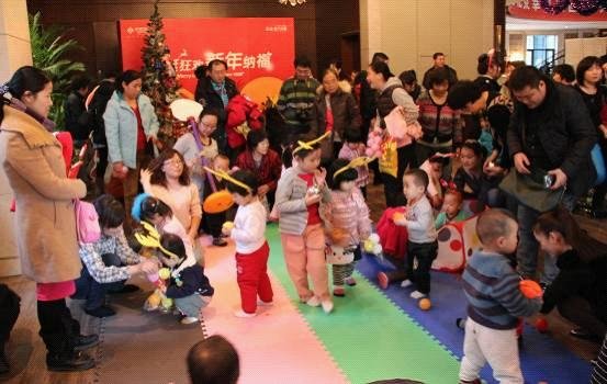 华业东方玫瑰亲子趣味竞技赛圆满落幕