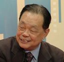 中国社科院城市发展与环境研究中心研究员,中国城市经济学会副会长,著名房地产专家牛凤瑞