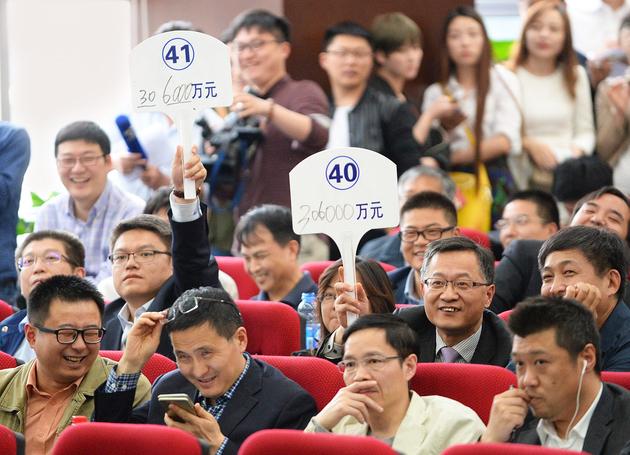 翻越2017火热土地市场：今年料成交量价增幅回落