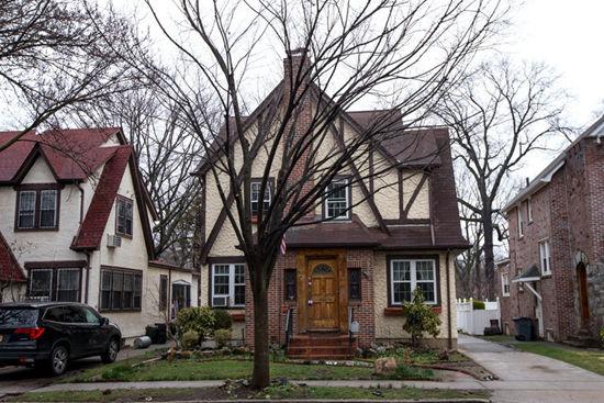 中国女人1475万买下特朗普儿时故居 邻居:想干嘛?