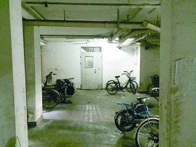 地下群租房变“快乐大本营”