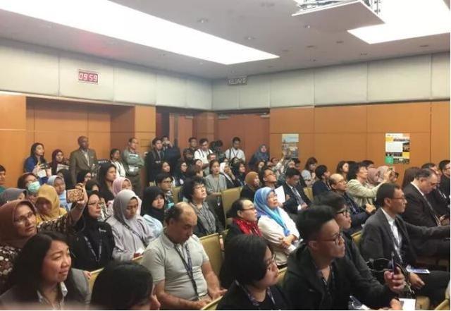 建设行业分会城开委王淼副秘书长出席世界城市论坛