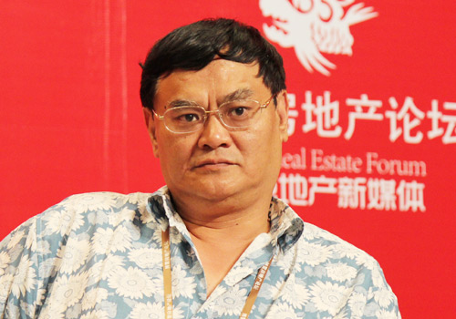 图文:卓越置业集团有限公司执行总裁张远发言