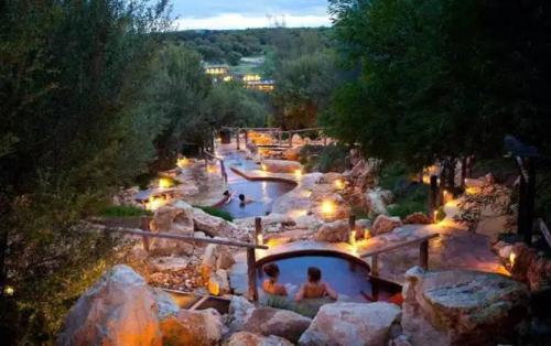 春寒泡温泉 温泉之乡让你的春天“活”起来