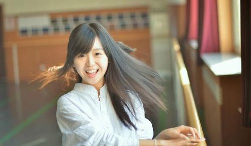 国产清纯校服妹再次出境!<em>美丽</em>阳光胜<em>奶茶妹妹</em>