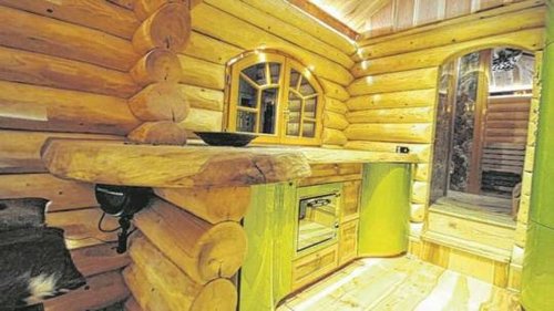 德国一男子建可移动桑拿屋 重30吨配卧室厨房