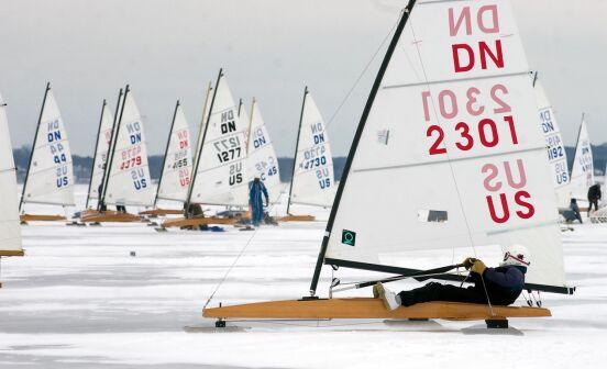冬季冰雪游 五大湖上的极速诱惑！