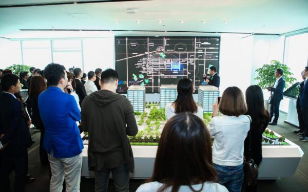 佲杨京城悦见优雅 保利·佲悦大都汇品鉴推介会落幕