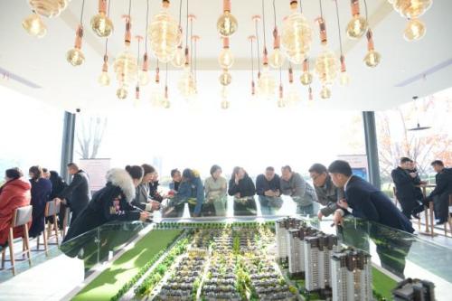 惊艳 拉唯那·海清境实景示范区盛妆绽放