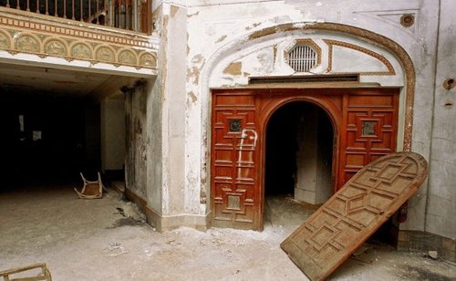 著名“鬼楼”贝克酒店已关闭40多年 曝内部细节照