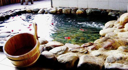 霸州温泉新都孔雀城 边旅行边发现边寻找