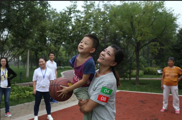 全民全运健康中国 别开生面的趣味社区运动会