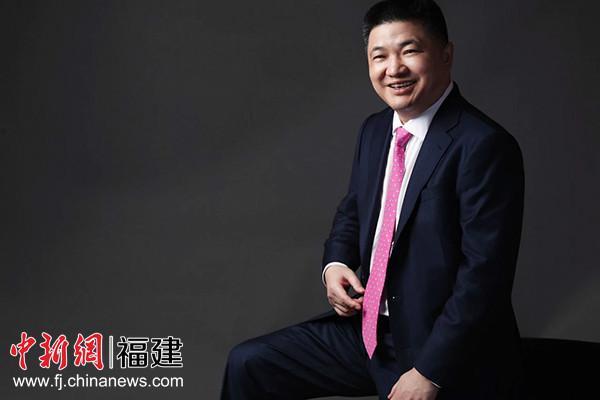 践行公益善举助美好生活 黄其森荣膺2018中国慈善家