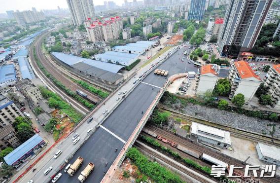 劳动路跨京广铁路桥或下月通车_房产长沙站_腾讯网