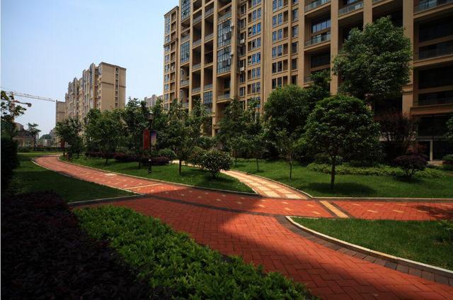 鑫远尚玺:人生路慢慢 何必太匆匆