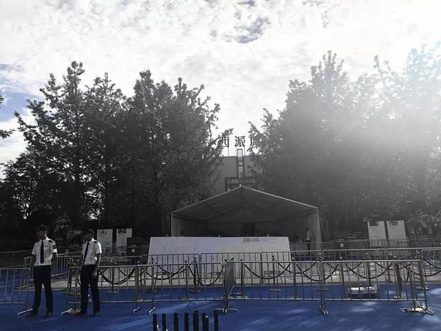 直击成都新政后首个预售楼盘：交资料人数大幅减少