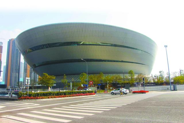 天府文化新地标 成都演艺中心今日“开门秀”