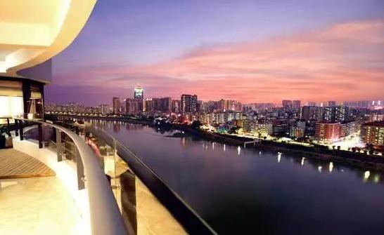 招商大魔方带你领略成都最美窗外 俯瞰一城繁