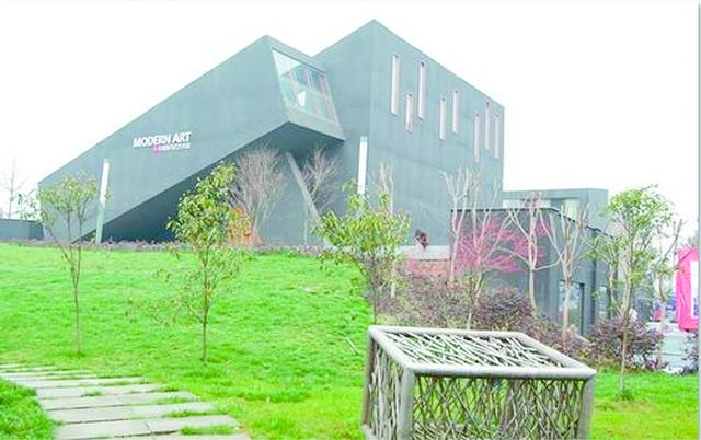 锦江区聚力中优 加快建设“新经济高地国际化城区”