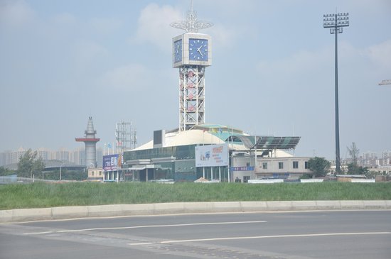 宏达世纪锦城 波浪全景城邦