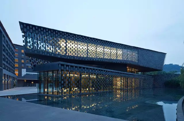 本周六八仔带你与创意人联盟 超级狂欢无限