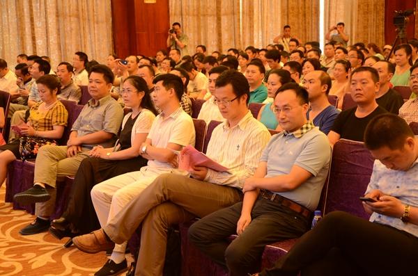 重庆后花园贵州桐梓首届房交会盛大开幕