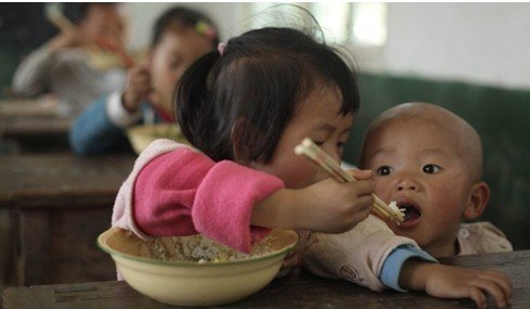 参与首望计划为留守儿童解决午餐问题