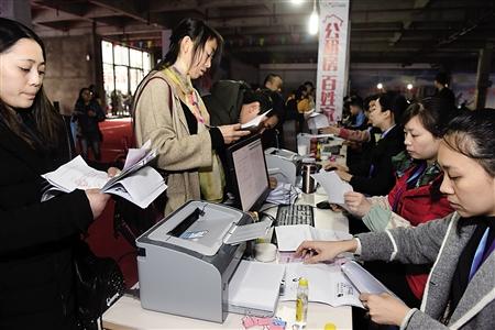 空港乐园公租房AB区昨起签约 接房流程都在这