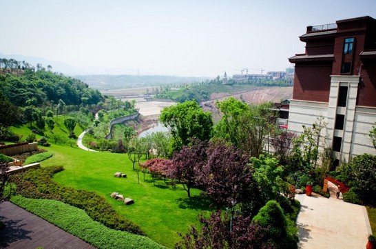 两座大桥连接城南城北 金科中央御院占天时地