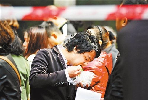 国五条细则出台 重庆傲价业主开始降价售房