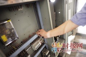 小区要管好电梯机房哦 这背后可能有黑色产业